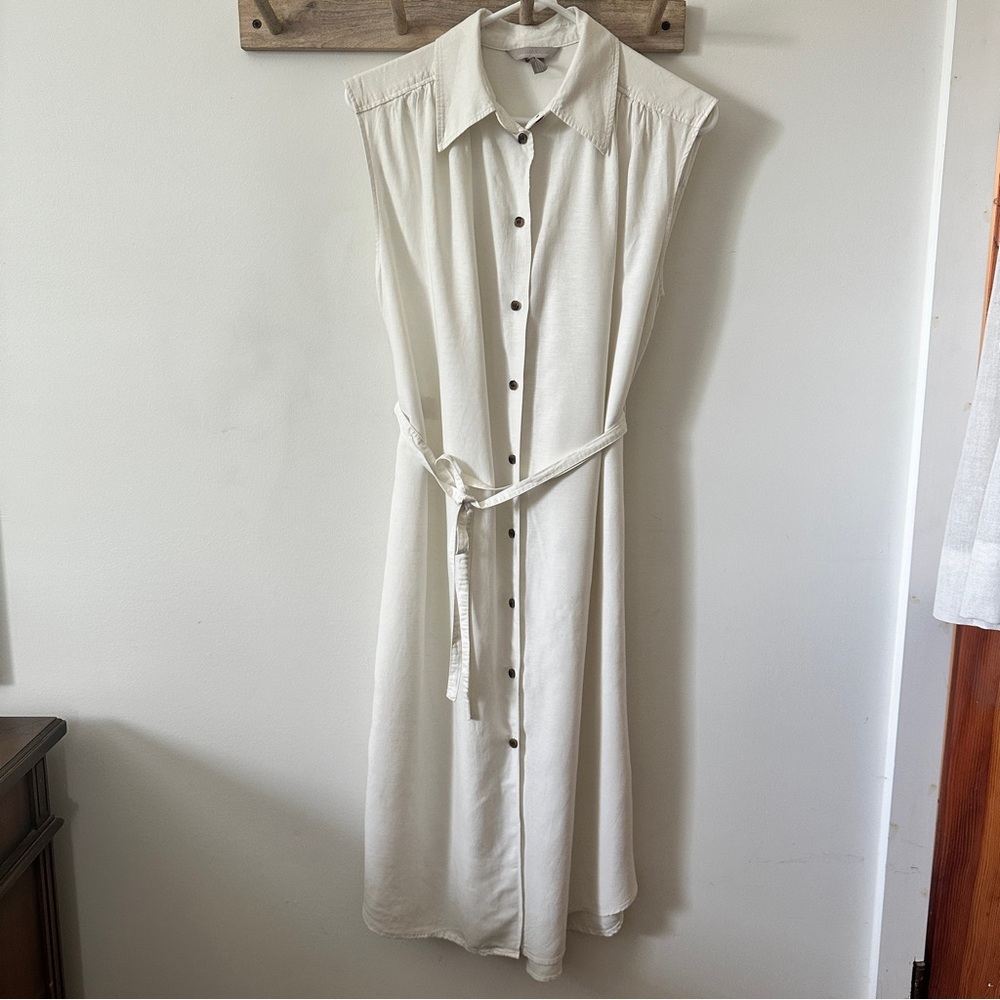 H&M | Women’s White Sleeveless Button Down Midi Dress size Small